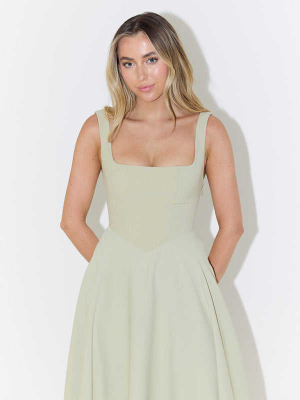 Strappy Solid Color Midi Dress – Sleek Daily Style with Seamless Fit