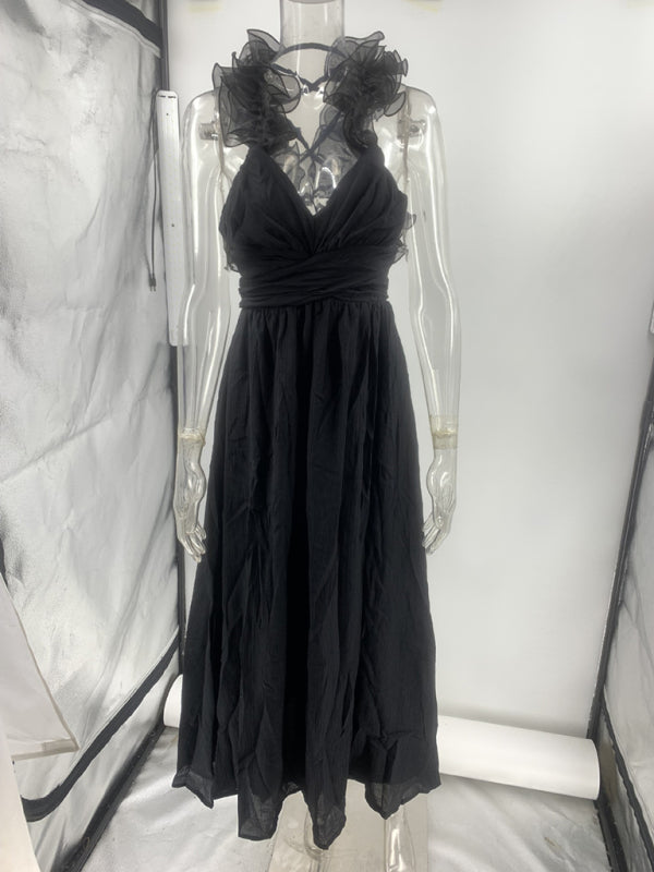 Sleeveless Solid Color Pleated Maxi Dress with Tie Waist – Elegant Resort Style