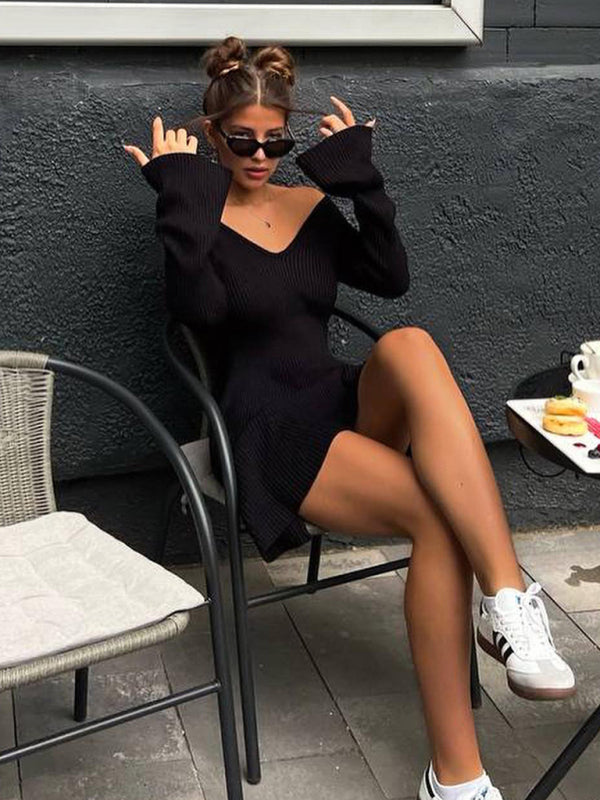 Women's V-Neck Long Sleeve Knitted Midi Dress – Soft Ribbed Fit for All Seasons