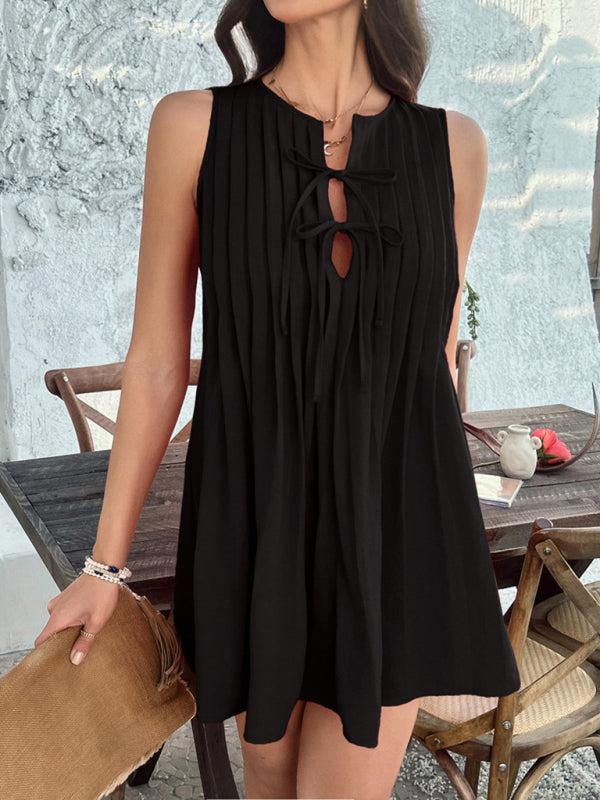 Sleeveless Pleated Midi Dress – Lace-Up Waist & A-Line Fit for Spring-Summer Days