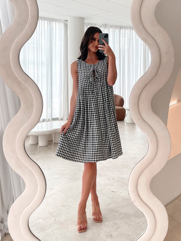 Plaid V-Neck Lace-Up Sleeveless Dress – Lightweight Spring-Summer Style