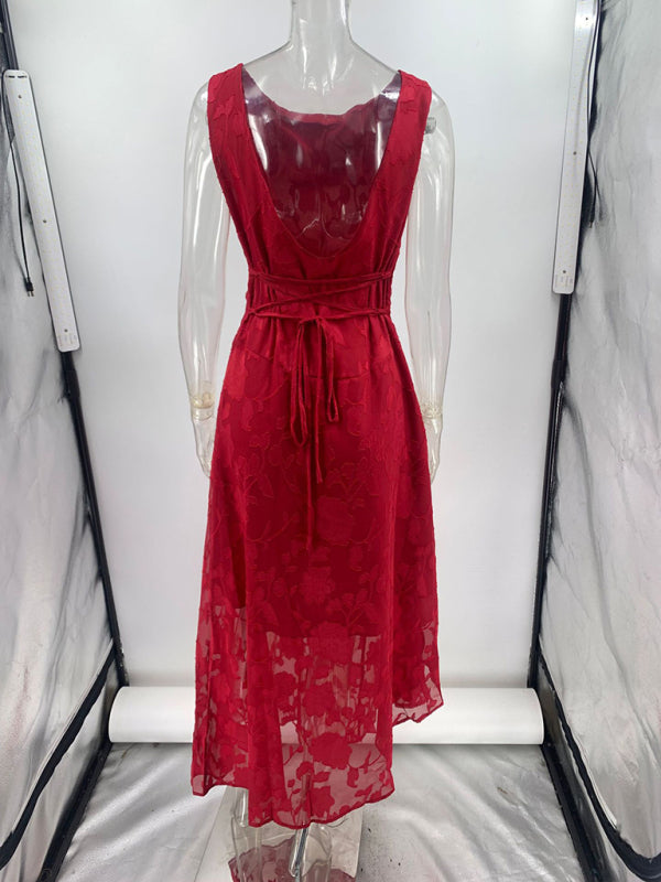 Red Jacquard Lace Backless Dress – Slim Fit & Irregular Hem