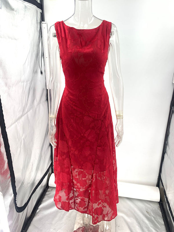 Red Jacquard Lace Backless Dress – Slim Fit & Irregular Hem