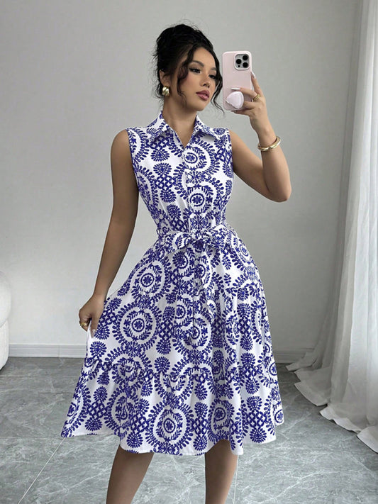 Fashionable off-shoulder waist-binding blue printed sleeveless dress