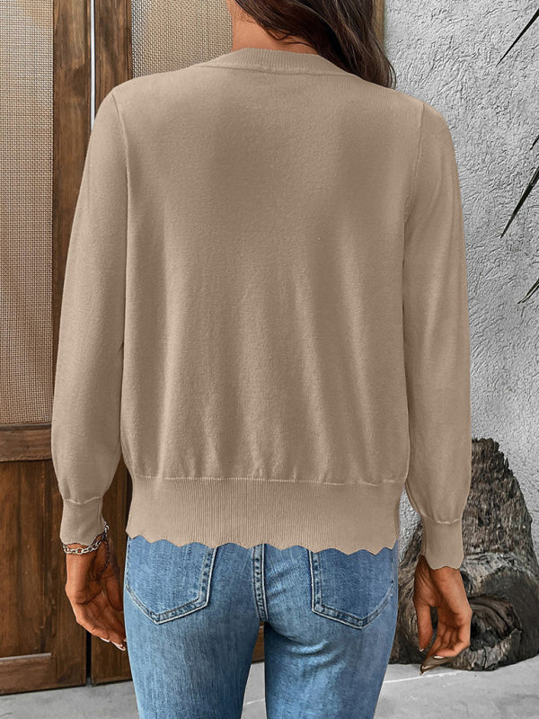 V-kaula-aukkoinen neulejakku pitkillä hihoilla