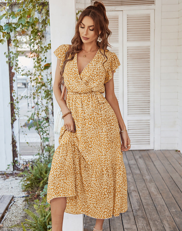 Flowy Printed V-Neck Dress – Lightweight Woven Vacation Dress with Short Sleeves
