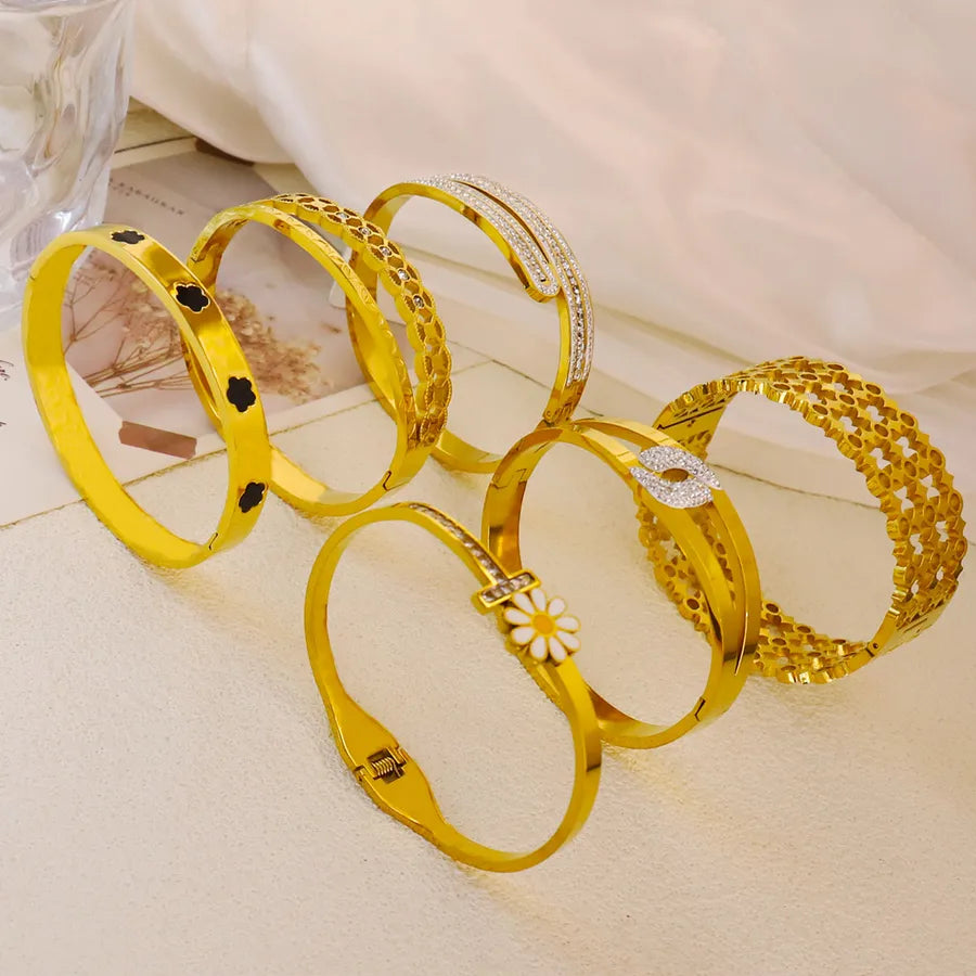 18K Gold Plated Zircon Hollow Stainless Steel Bracelet