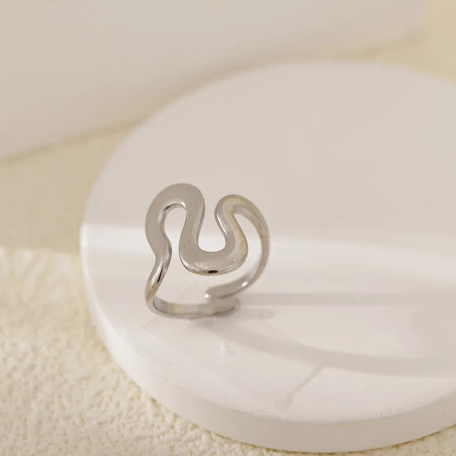 18K Gold Asymmetric Waterdrop Ring