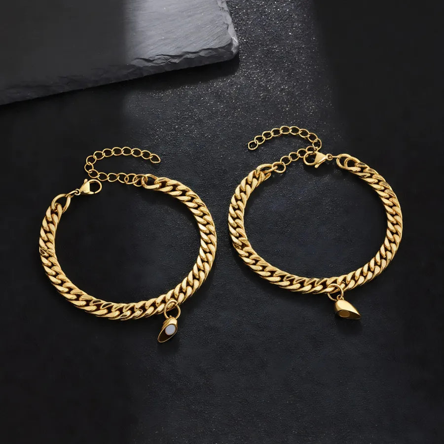 Magnetic Heart Couple Bracelet – 18K Gold Plated