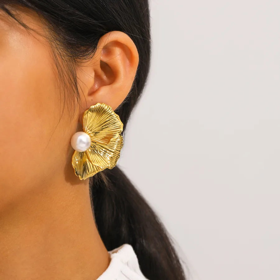 18K Gold Plated Pearl Petal Earrings