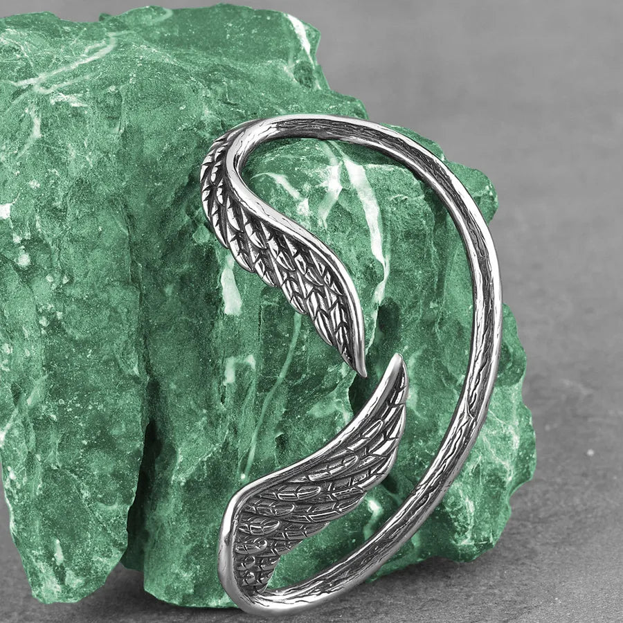 Unisex Angel Wing Clip-On Ear Cuff