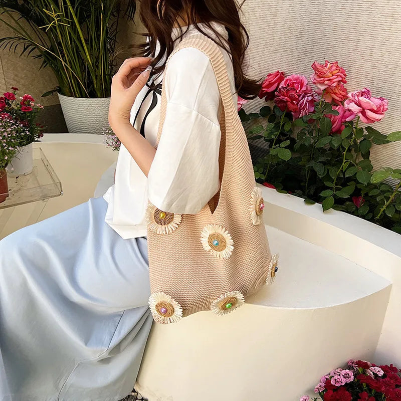 Women's Knit Floral Beach Shoulder Bag