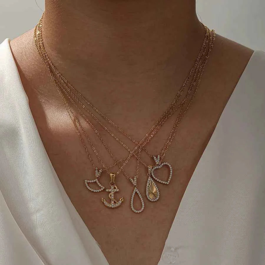 18K Gold Plated Geometric Heart Pendant Necklace