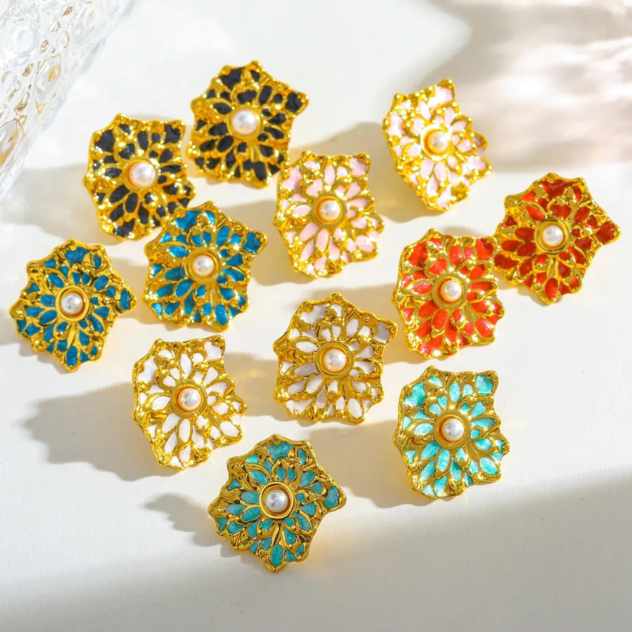 18K Gold Plated Pearl Flower Stud Earrings