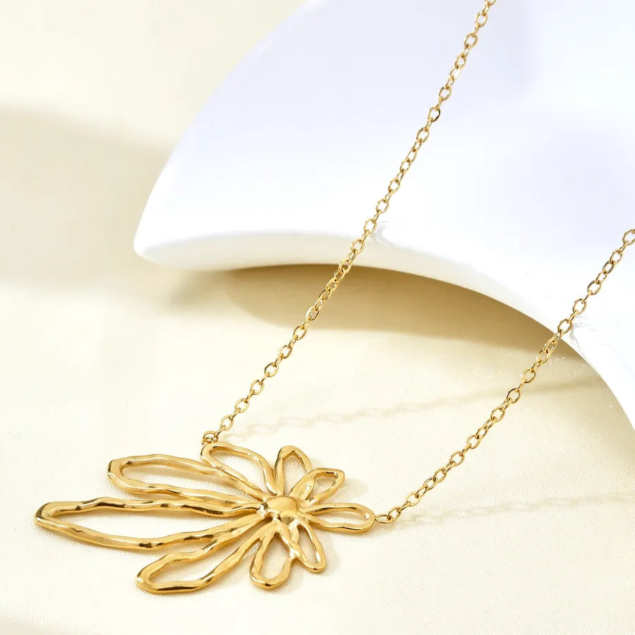 Gold Flower Pendant Necklace for Women