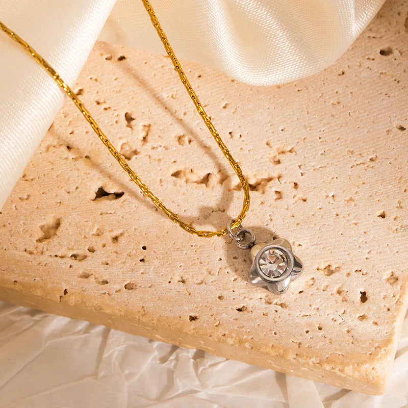 18K Gold Pentagram Necklace – Stainless Steel