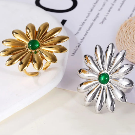 Vintage Gold Stainless Steel Flower Ring