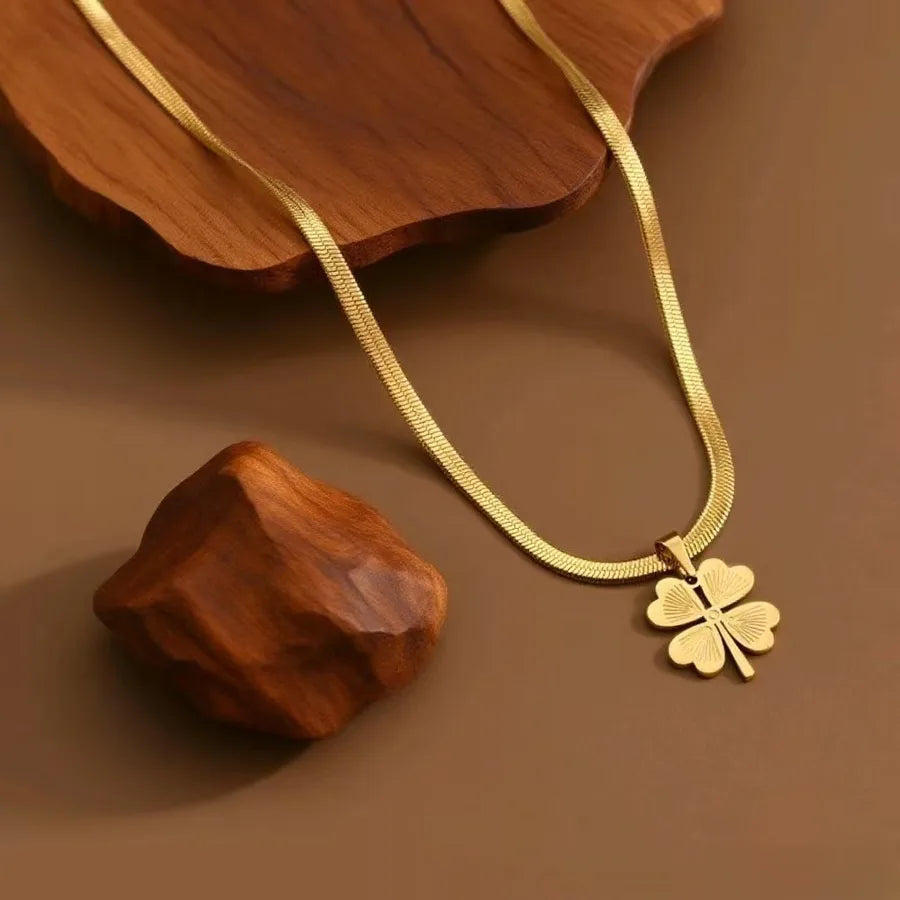 Titanium Steel Heart Pendant Necklace X06015-Blade Four-leaf Flower-Necklace- Gold
