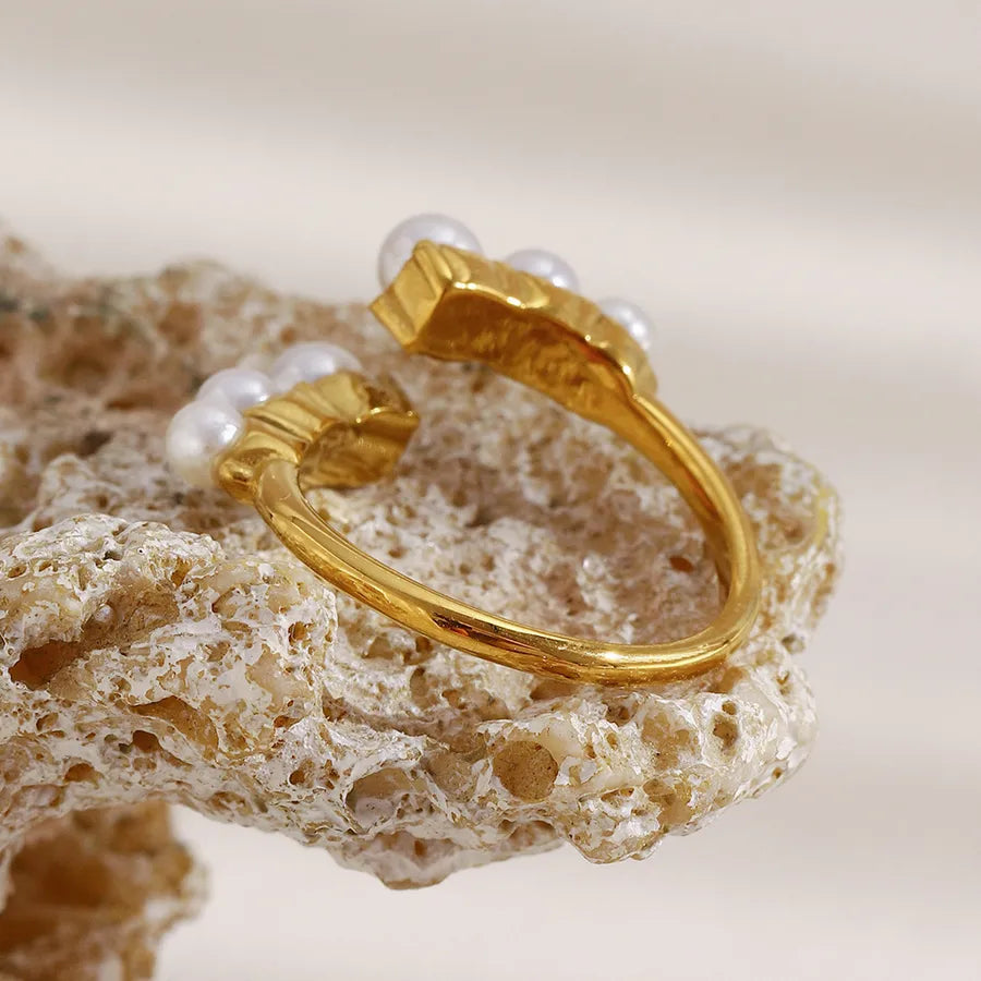 Elegant 18K Gold Vintage Open Ring with Pearl