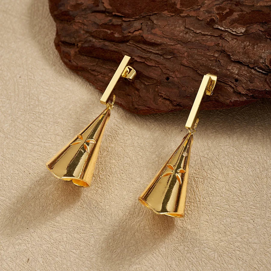 18K Gold PVD Geometric Stainless Steel Stud Earrings Needle Thickness: 0.8mm C (54x14.5mm) 1 Pair Package