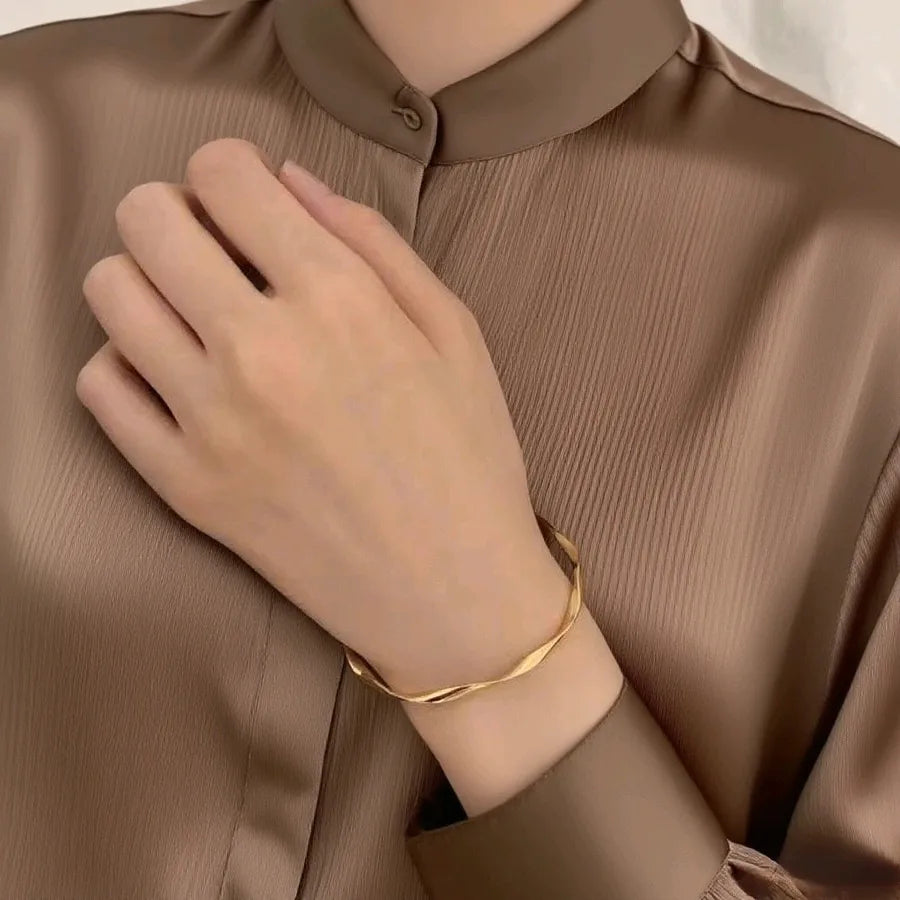 Titanium Steel Mobius Bracelet for Women