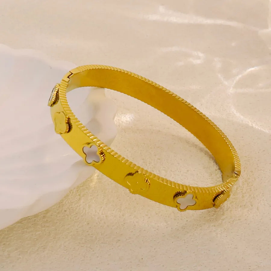 18K Gold Plated Star & Snake Stainless Steel Bracelet Average Size Gold 368