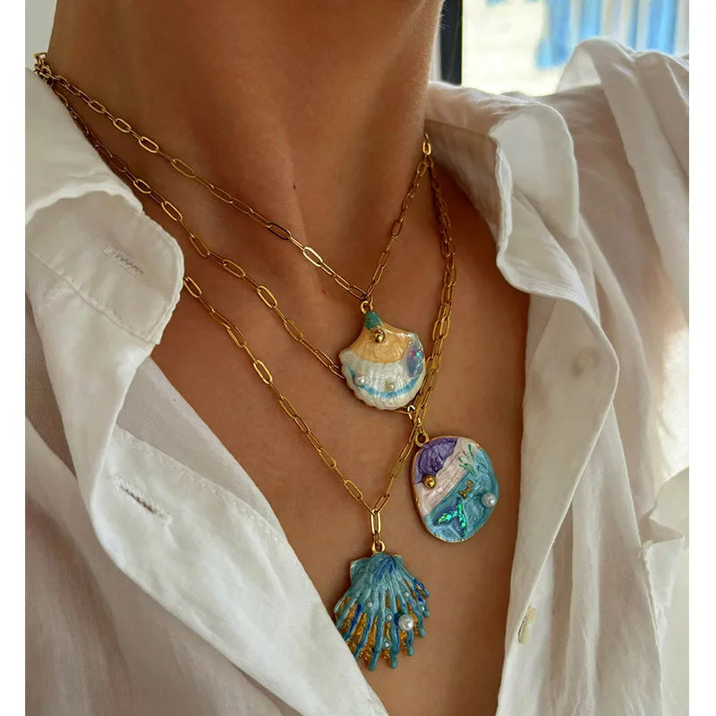 Ocean Shell Pendant Necklace – 18K Gold Plated