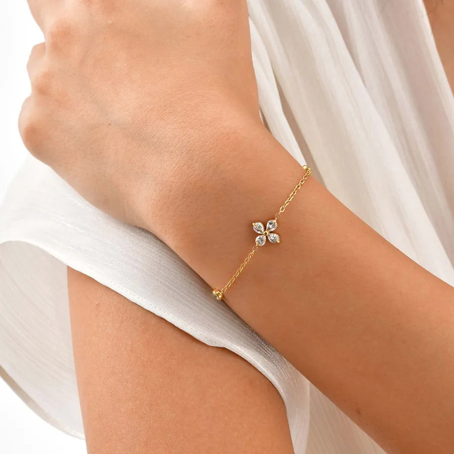 Elegant Zircon Flower Bracelet for Women