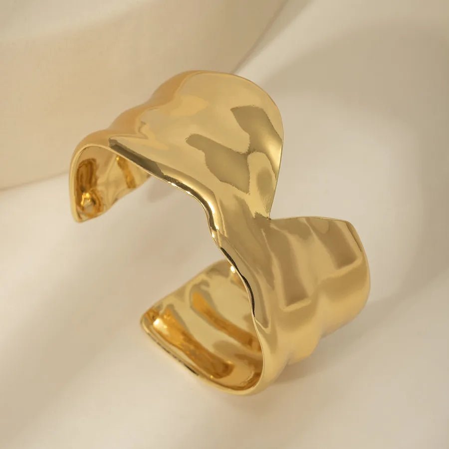 18K Gold Plated Stainless Steel Open Bangle Stainless Steel Electroplated 18k Real Gold Irregular Annular Wide Surface Open Bracelet Style 3