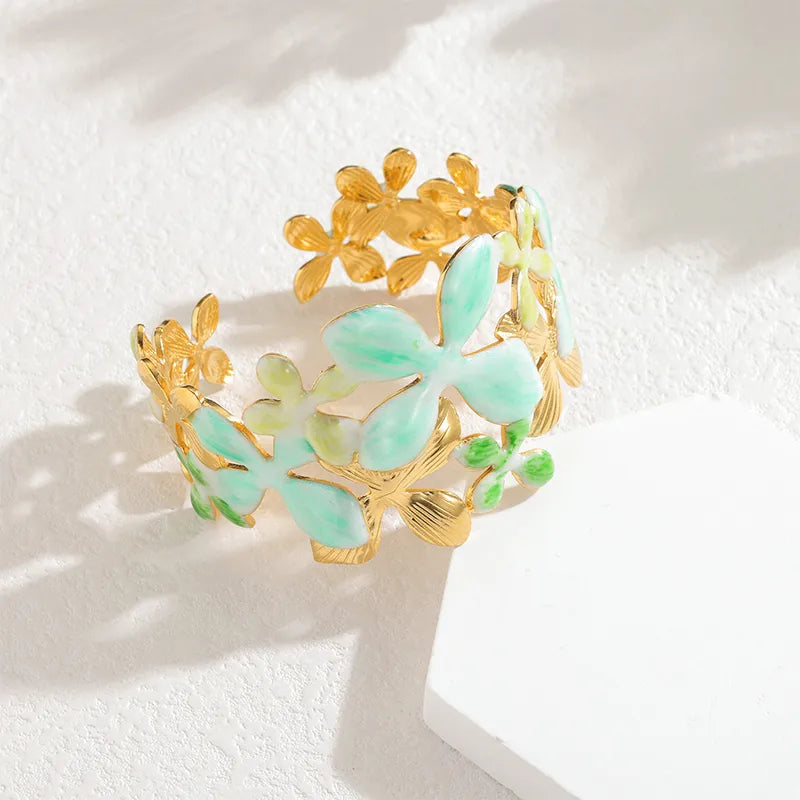 18K Gold Plated Flower Shell Bangle Bracelet