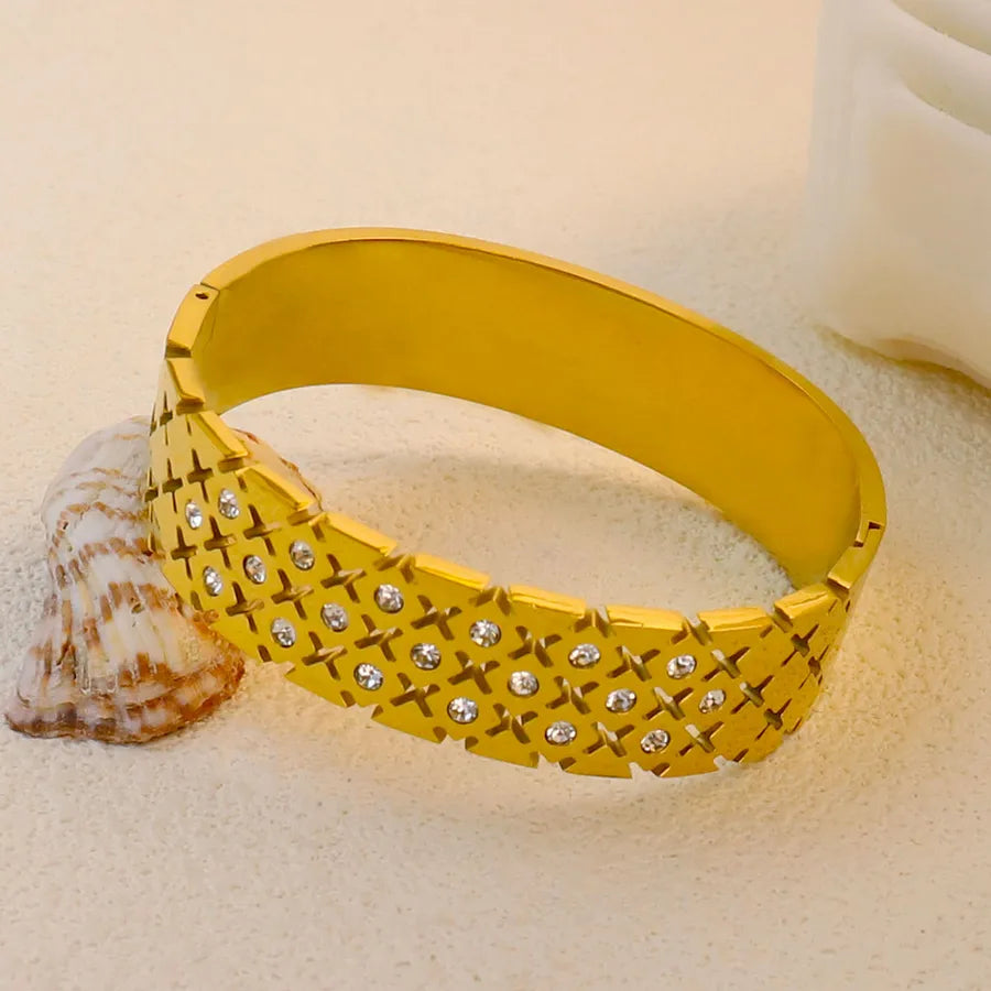 18K Gold Plated Zircon Hollow Stainless Steel Bracelet Average Size Gold Style 6