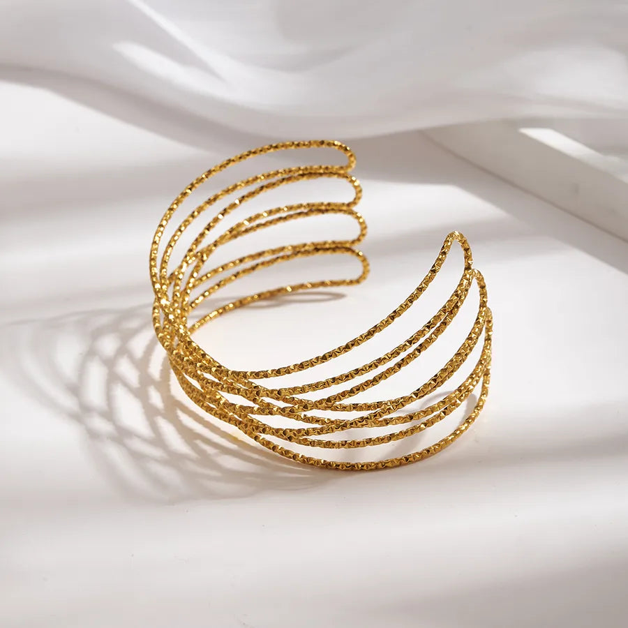 Minimalist Gold Stainless Steel Open Bangle