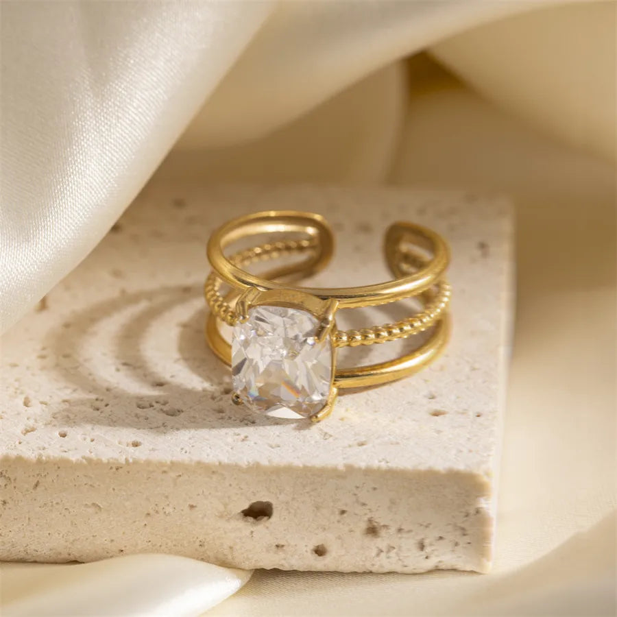 18K Gold Butterfly Ring with Zircon Gemstones