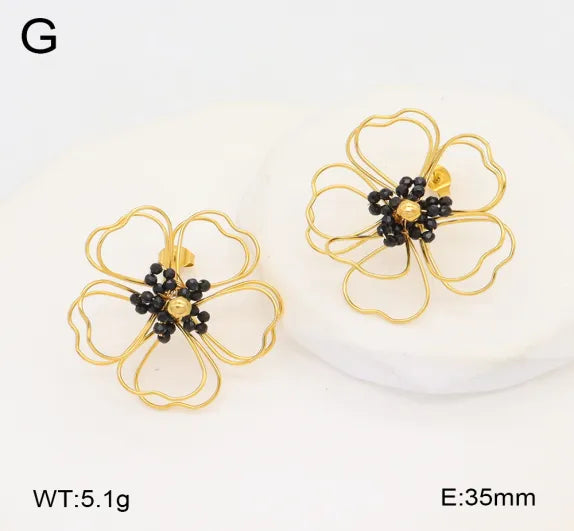 Gold Flower Pearl Drop Earrings Auricular Needle 0.8 Black Stamen Four-leaf Flower 1 Pair Package