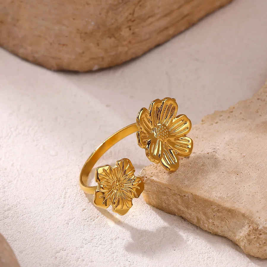 Retro Gold Zircon Flower Ring for Women