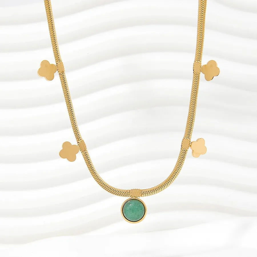 Green Dongling Stone Pendant Necklace