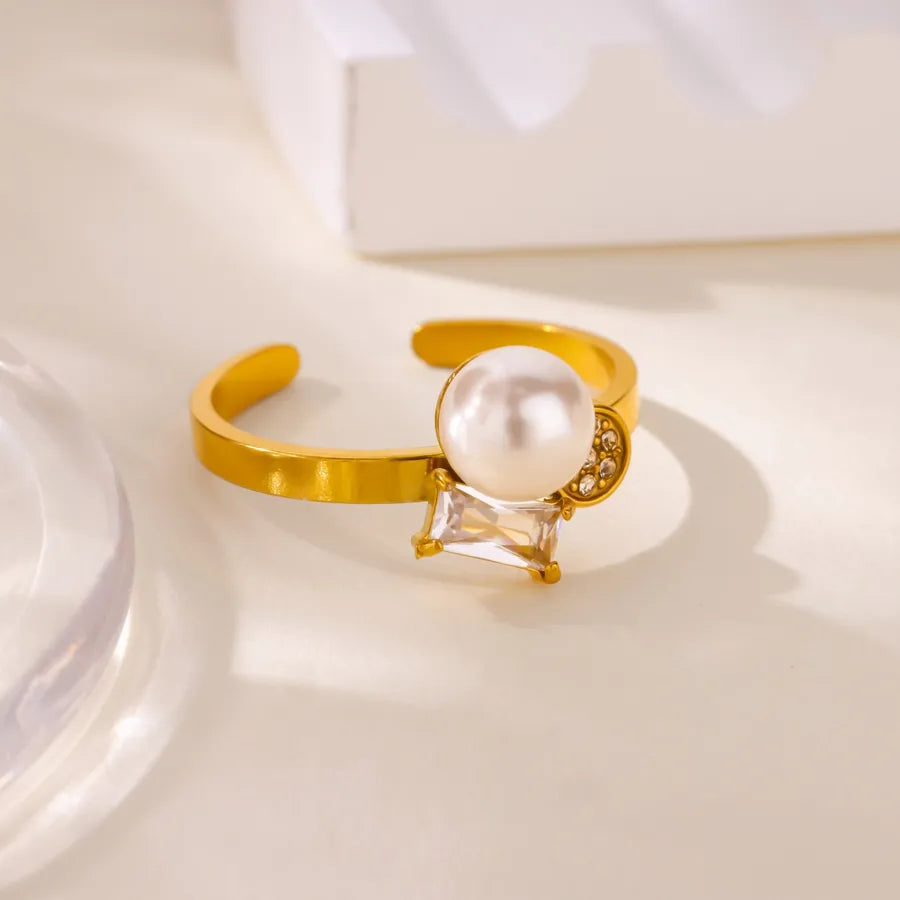 Gold Stainless Steel Wave Ring with Pearl & Zircon