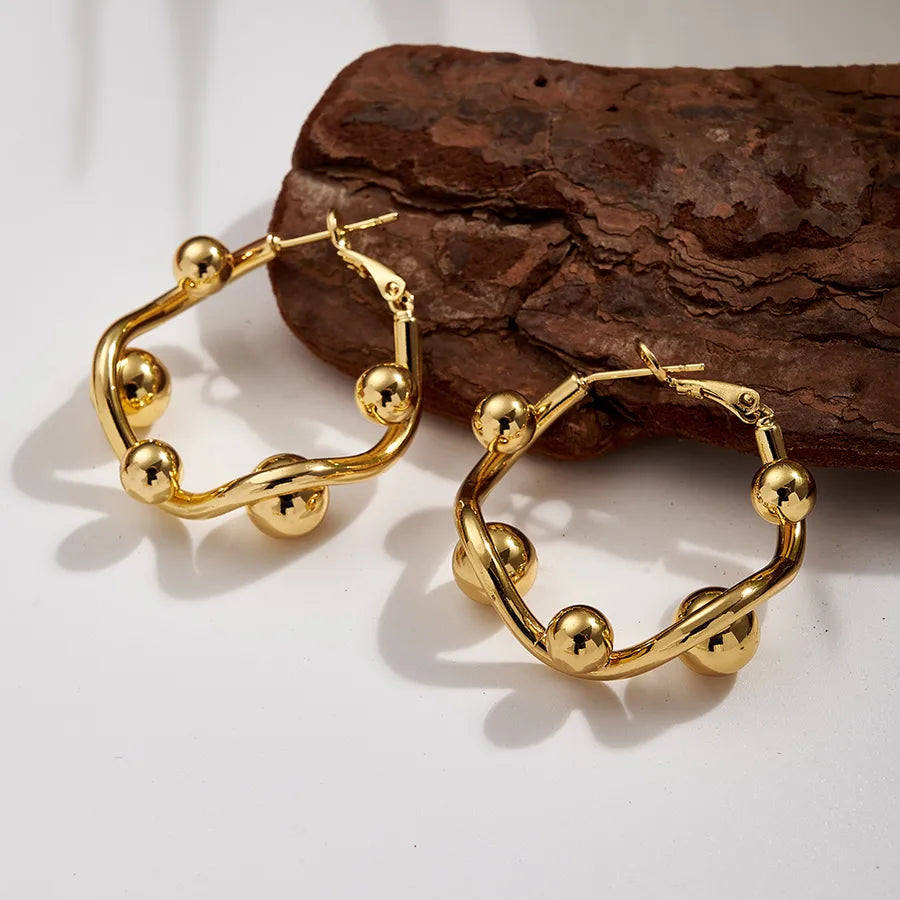 Gold Twisted Water Diamond Hoop Earrings Needle Thickness: 0.8mm B (32x34.5mm) 1 Pair Package