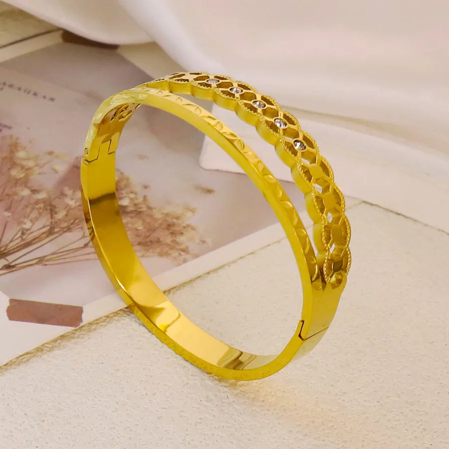18K Gold Plated Zircon Hollow Stainless Steel Bracelet Average Size Gold Style 43