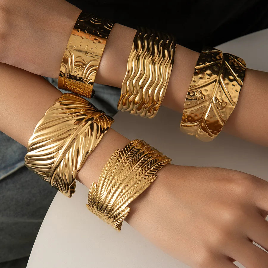 18K Gold Leaf Stainless Steel Open Bangle