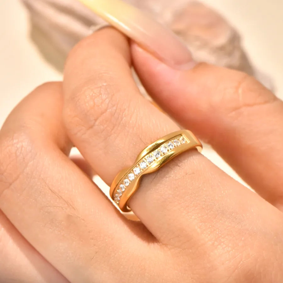 Gold-Plated Geometric Couple Ring with Zircon