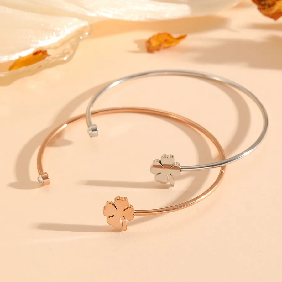 18K Gold Plated Heart & Flower Stainless Bracelet