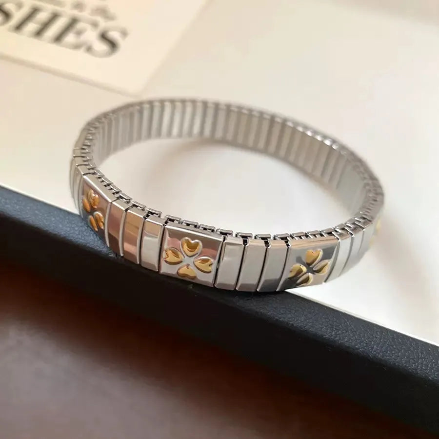 18K Gold Four Leaf Clover Heart Bracelet