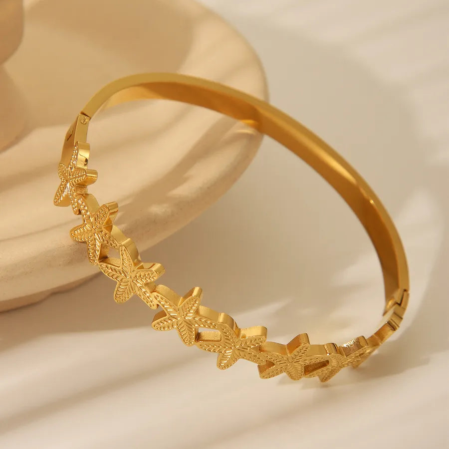 18K Gold Butterfly Bangle Bracelet W754