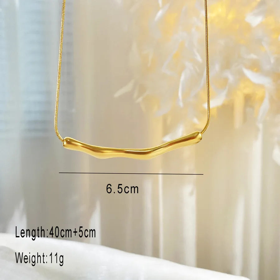 Gold Plated Titanium Letter V Pendant Necklace Gold - Simple One-word Necklace