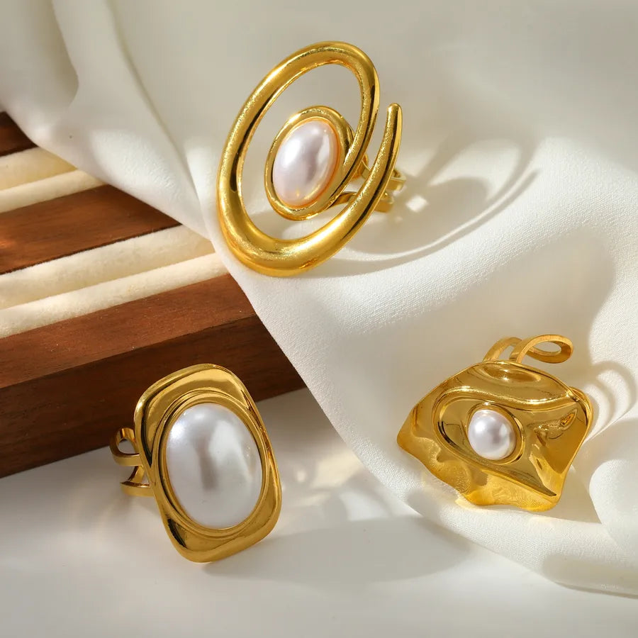 Elegant 18K Gold Open Ring with Imitation Pearl