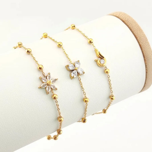 Four-Leaf Clover Zircon Titanium Bracelet