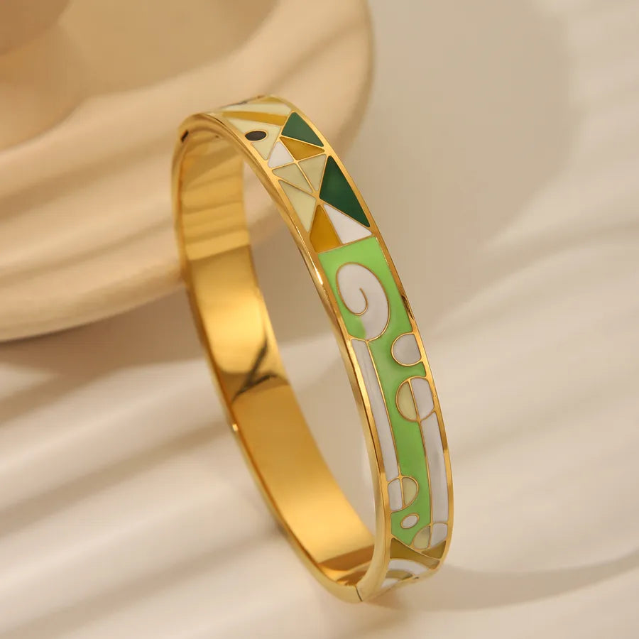 18K Gold Butterfly Bangle Bracelet W751