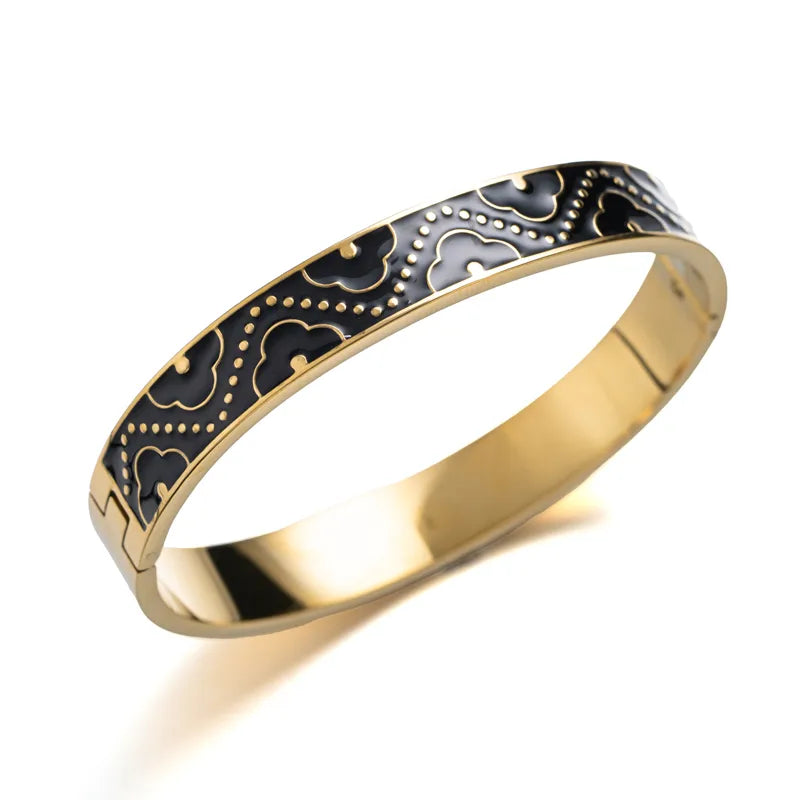 Four Leaf Flower Titanium Steel Bracelet Thick Type Black