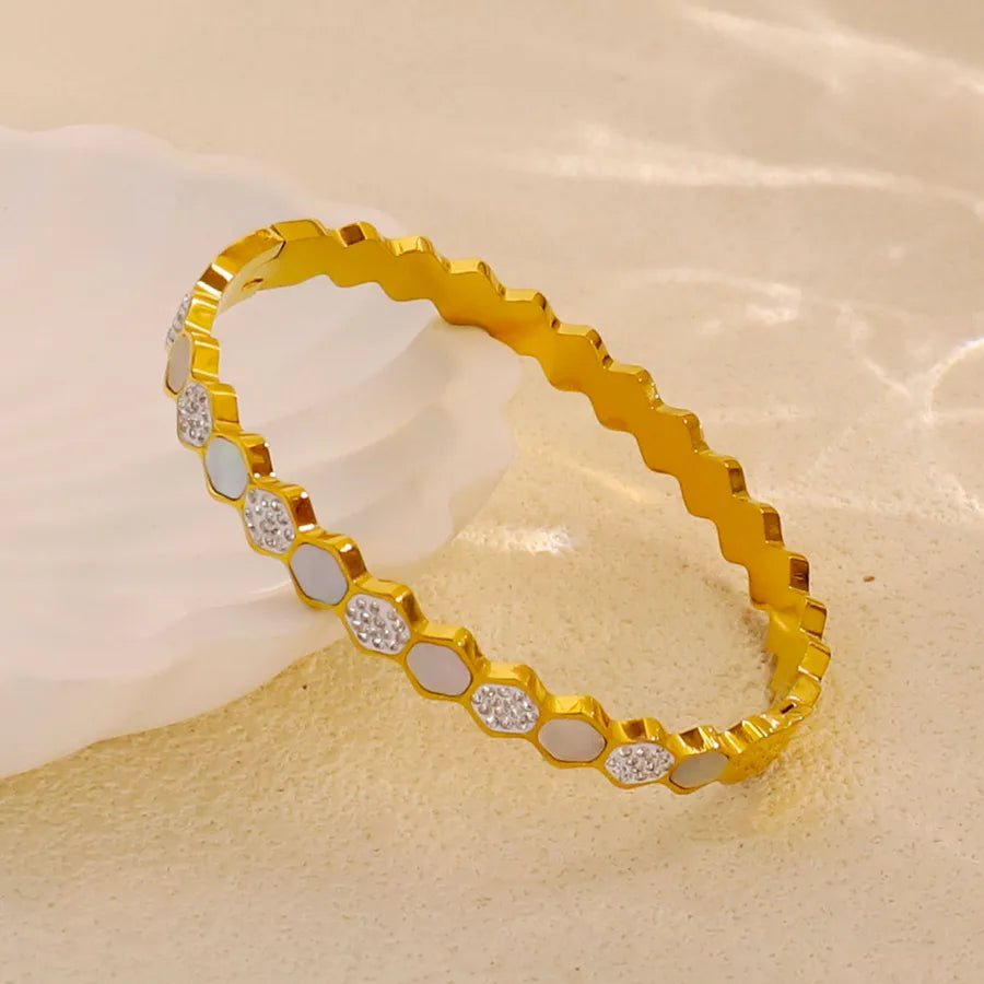 18K Gold Plated Star & Snake Stainless Steel Bracelet Average Size Gold 363